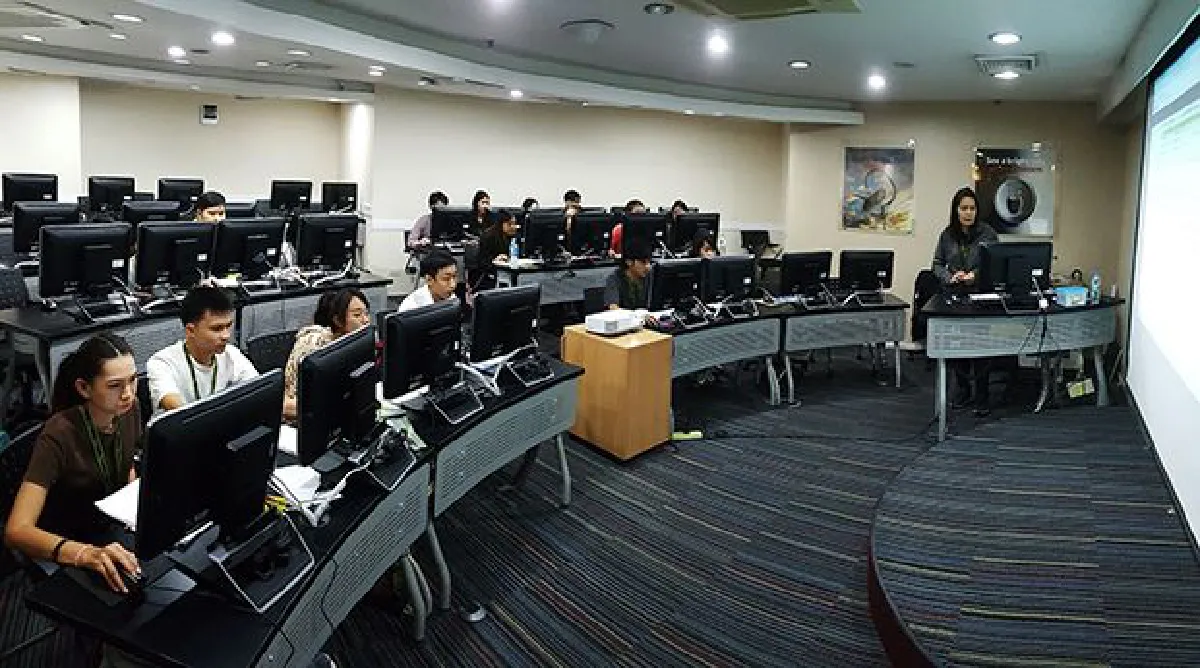 AIS...เคลื่อนทัพ ตอกย้ำความเป็นผู้นำเทรนด์ดิจิทัลเบอร์หนึ่ง