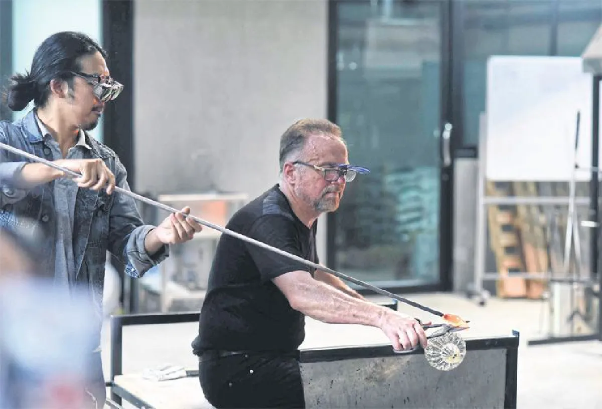 เข้าถึงความงามของ ‘แก้ว’ @BG Glass Studio