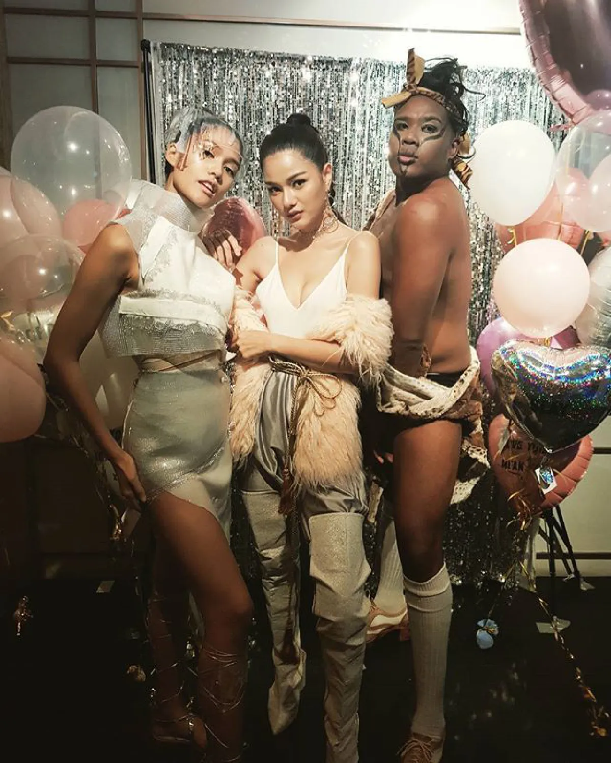 ส่องปาร์ตี้วันเกิด 27 ปี ดิว อริสรา สวยเผ็ดแซ่บขนพริกมาทั้งสวน