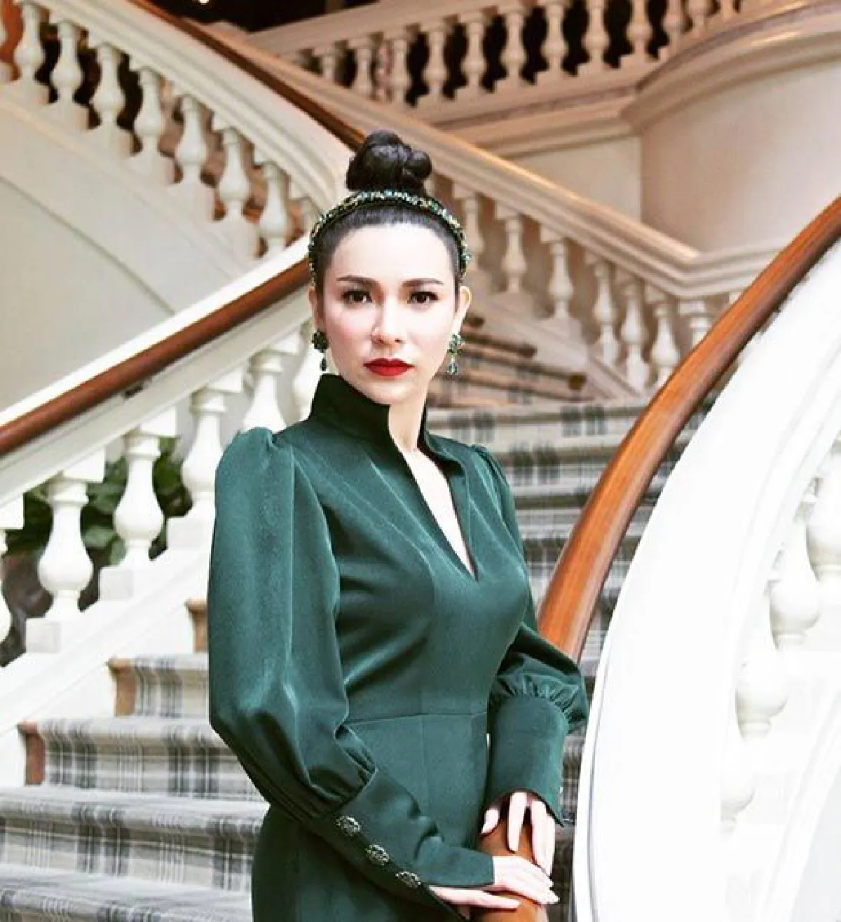 ทายกันอยู่นั่นแหละ! ต้นหอม ศกุนตลา สวมหน้ากากเห็ดมาให้มันจบๆ