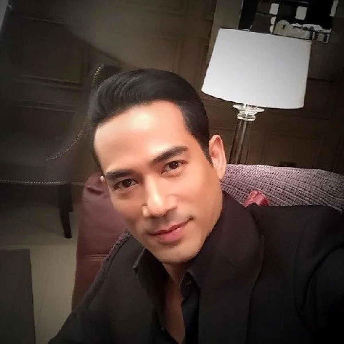 "ตุ้ย ธีรภัทร์" ยันสัมพันธ์รัก "แอนนา" ยังคงเดิม