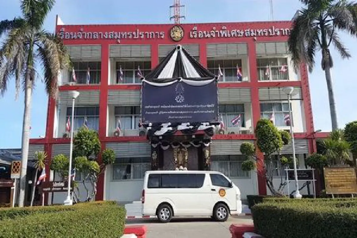 พ่อเลี้ยง-แม่“น้องรุ้ง”เครียดนอนคุกคืนแรกบอก"สำนึกผิด"