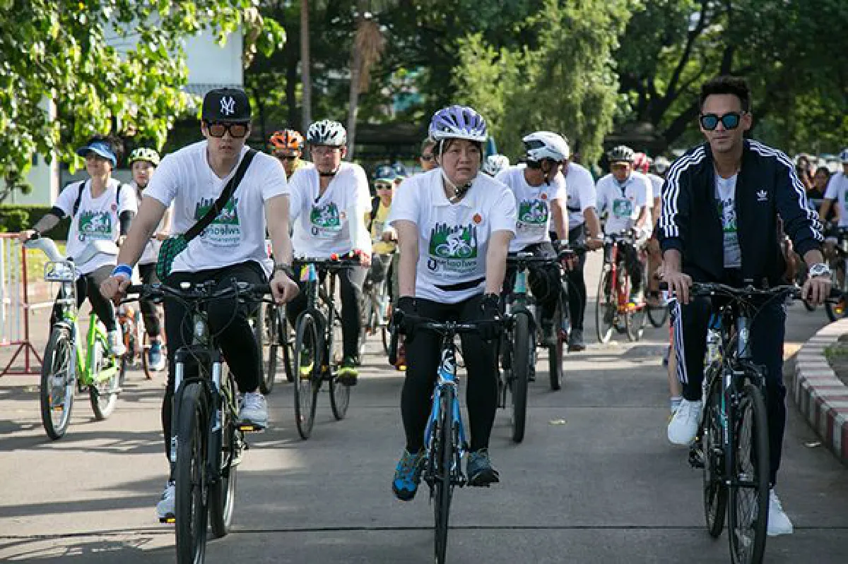 ครอบครัวนักปั่นตะลุยสวนป่าเบญจกิติ แรลลี่ปั่นท่องไพร ใจกลางกรุง