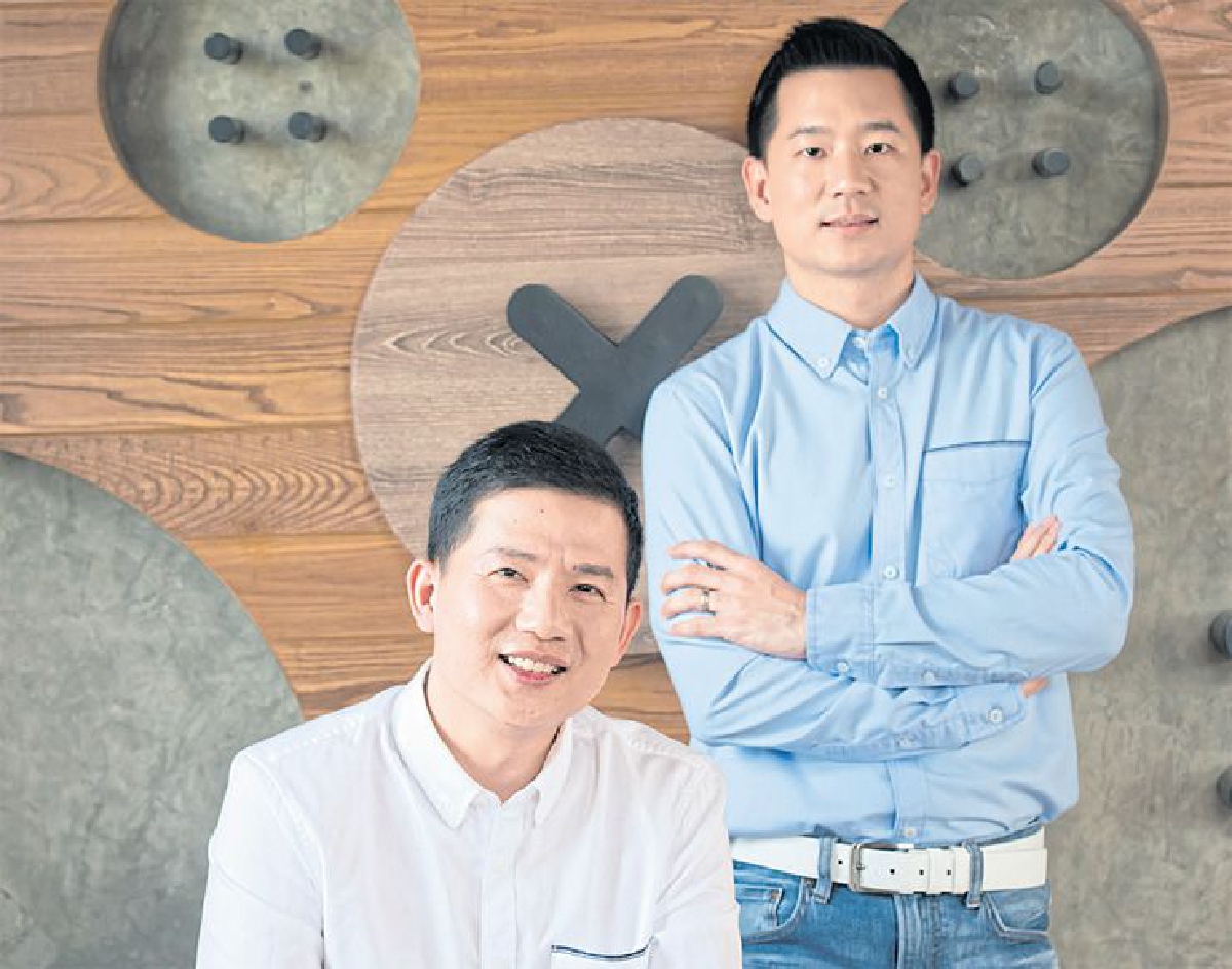ดร.ต่อยศ - ดร.เต็มยศ ปาลเดชพงศ์ 2 พี่น้องผู้พัฒนาเด็กไทยสู่สากลโลก ดร.ต่อยศ - ดร.เต็มยศ ปาลเดชพงศ์ 2 พี่น้องผู้พัฒนาเด็กไทยสู่สากลโลก