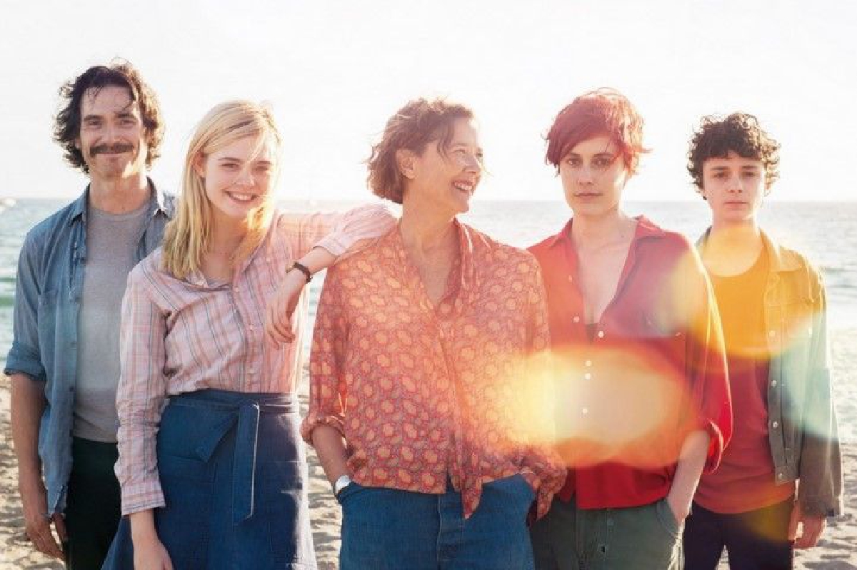 "20th CENTURY WOMEN" ชีวิตของลูกผู้ชาย สร้างด้วยหัวใจของลูกผู้หญิง "20th CENTURY WOMEN" ชีวิตของลูกผู้ชาย สร้างด้วยหัวใจของลูกผู้หญิง