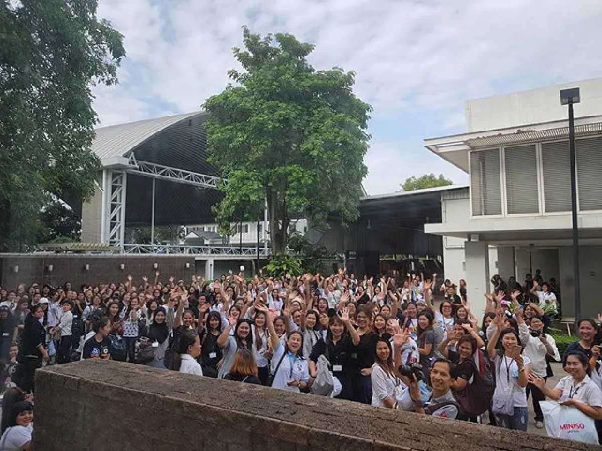 นาทีนี้ต้องยกให้ เต้ย-เชียร์ แฟนคลับตามจิ้นฟินสตูดิโอแทบแตก