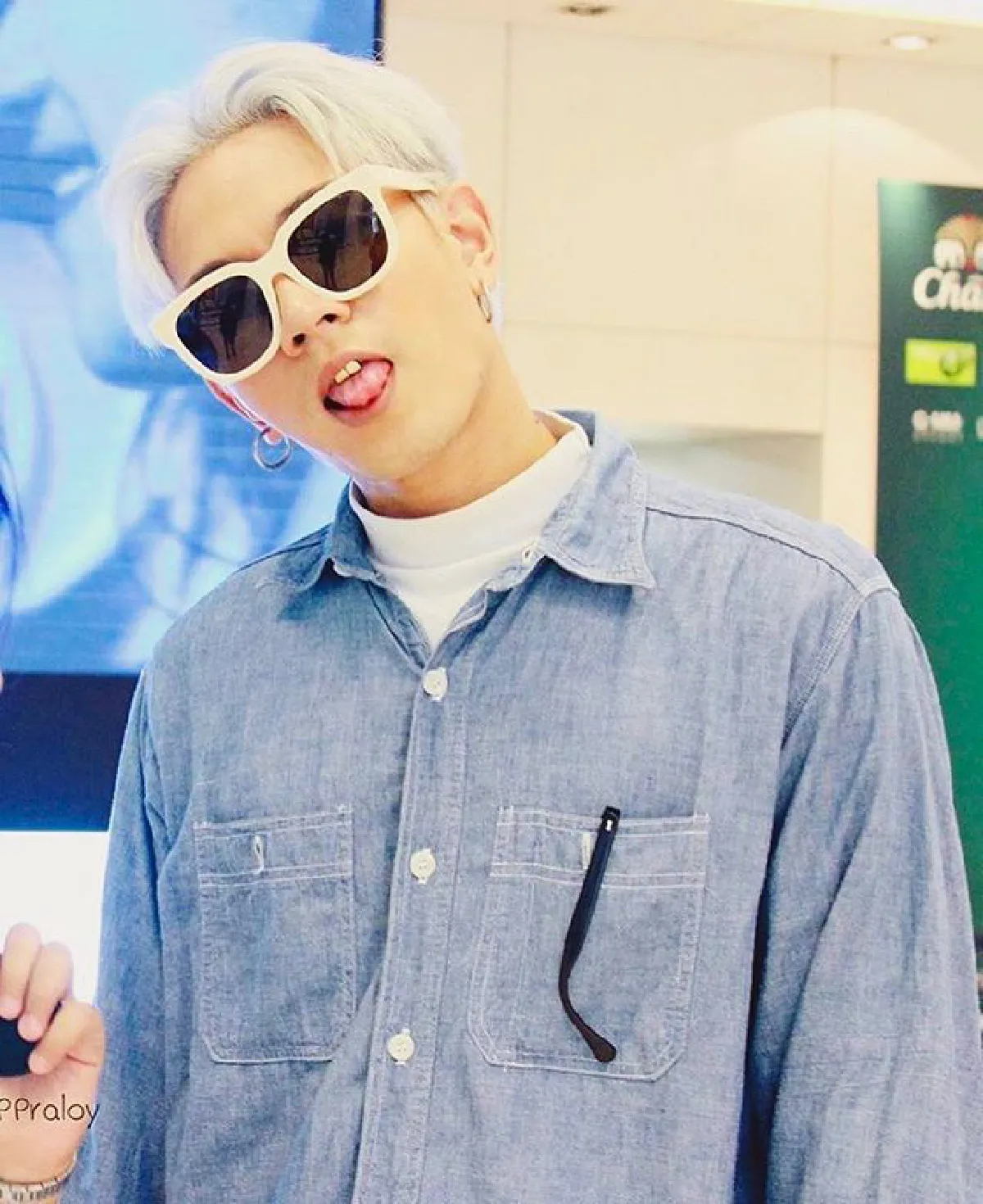 ส่องแฟชั่นสุดแนวของ โทนี่ รากแก่น เสื้อขาดยังเท่โดนใจสาวๆ