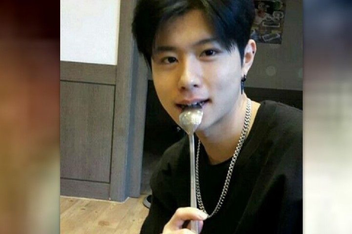 ไอดอลเกาหลี โป๊ะแตก! ถูกจับได้ขายของขวัญแฟนคลับ ไอดอลเกาหลี โป๊ะแตก! ถูกจับได้ขายของขวัญแฟนคลับ