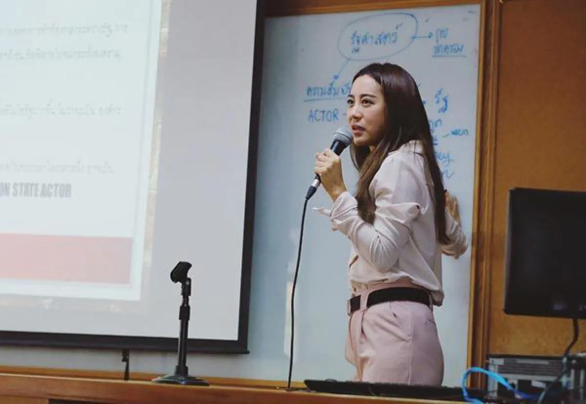 สวยเก่งครบเครื่อง! ดร.วีเจจ๋า กับบทบาทอาจารย์สอนรร.นายร้อยตำรวจ