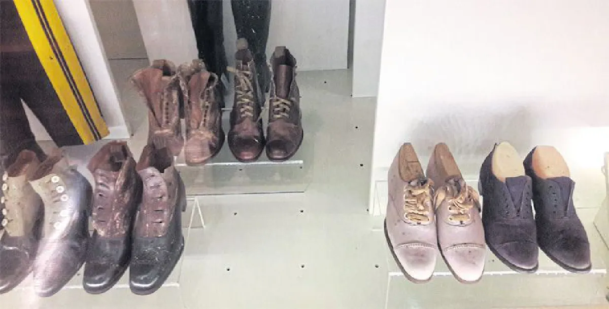 ยลฉลองพระองค์ ร.6