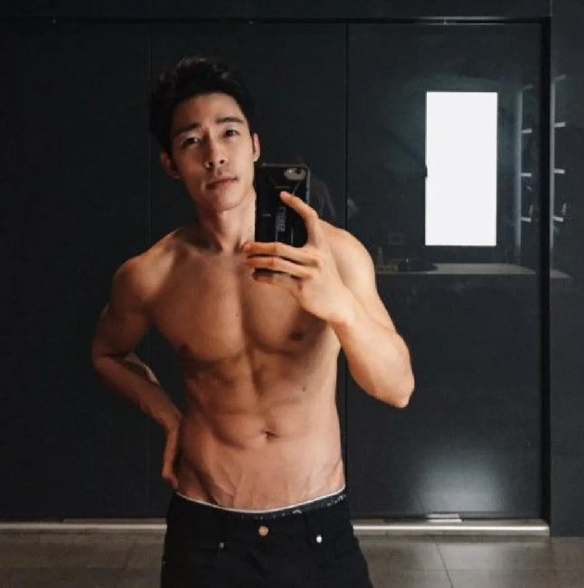 "ณัฐ ศักดาทร" เจอโรคจิตคุกคามหลังถ่ายแบบสุดเซ็กซี่