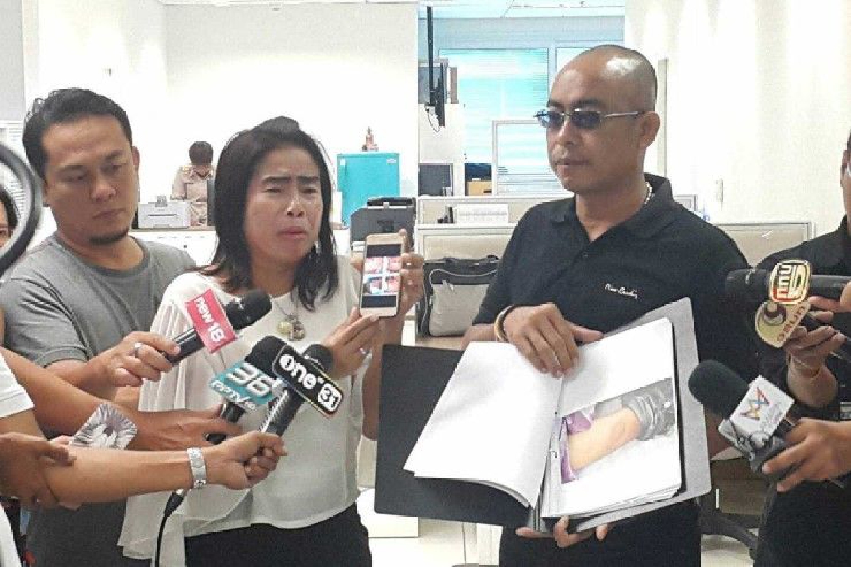 พ่อแม่ร้องทุกข์! ลูกเสียชีวิตในเรือนจำธัญบุรี พบรอยช้ำตามร่างกาย พ่อแม่ร้องทุกข์! ลูกเสียชีวิตในเรือนจำธัญบุรี พบรอยช้ำตามร่างกาย
