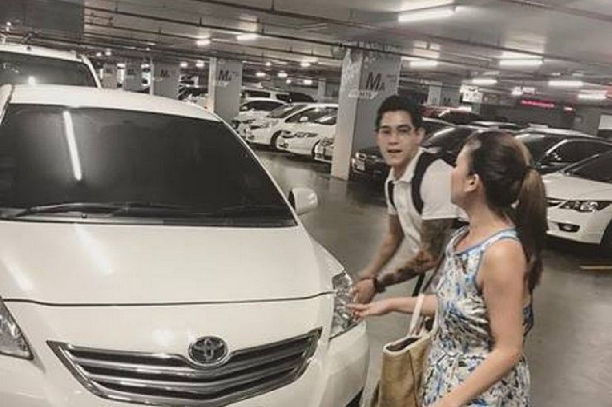 สาวชม "กาย-ฮารุ" น้ำใจงาม ช่วยเข็นรถโดยไม่ต้องร้องขอ สาวชม "กาย-ฮารุ" น้ำใจงาม ช่วยเข็นรถโดยไม่ต้องร้องขอ