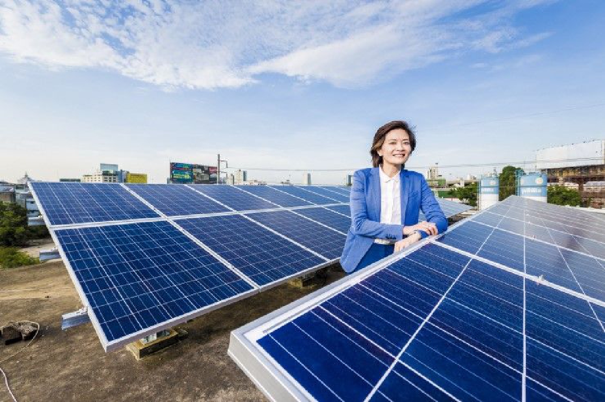 "อสังหายุค4.0" ติดโซลาร์เซลล์ สร้างรายได้ยาว "อสังหายุค4.0" ติดโซลาร์เซลล์ สร้างรายได้ยาว