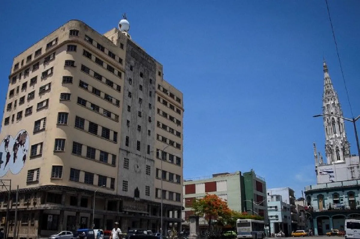 "คิวบา" เปิดม่านรูดราคาถูก แก้ปัญหาคนมีเซ็กส์กลางแจ้ง