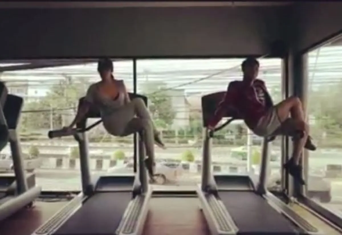 เจนี่ เทียนโพธิ์สุวรรณ ออกสเต็ปแดนซ์โชว์เซ็กซี่บนลู่วิ่ง (มีคลิป)