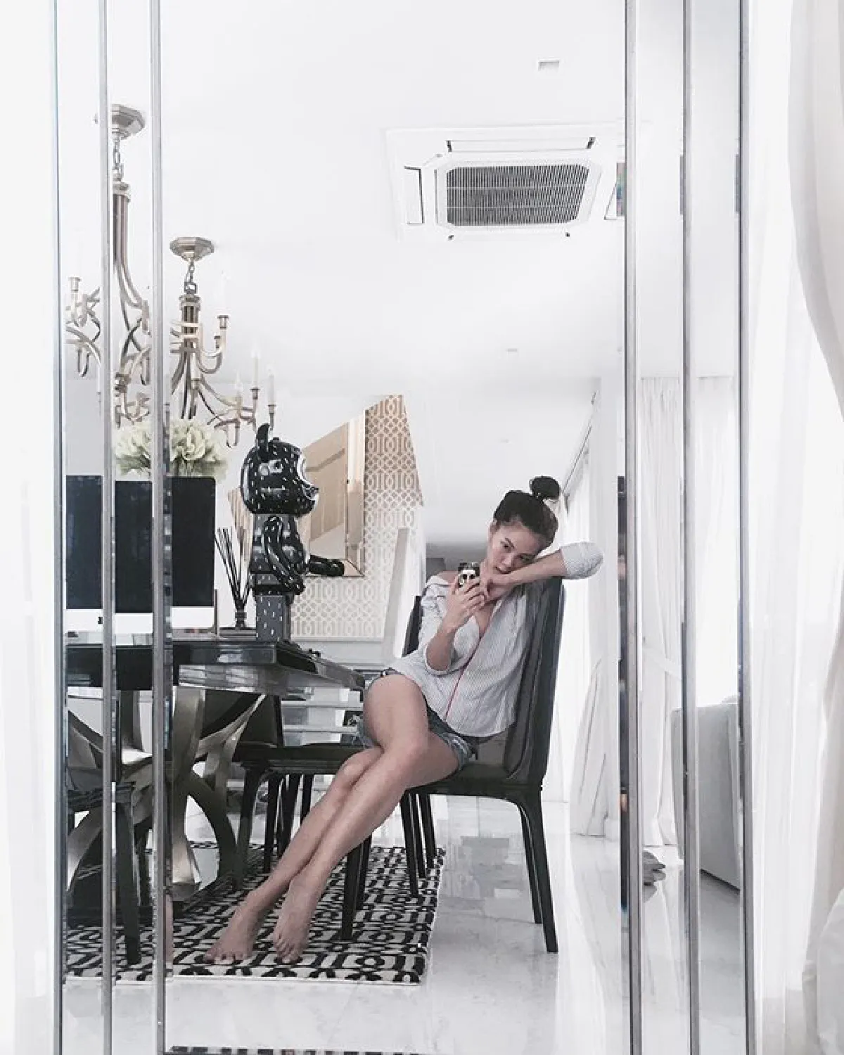 เจนี่ เทียนโพธิ์สุวรรณ ออกสเต็ปแดนซ์โชว์เซ็กซี่บนลู่วิ่ง (มีคลิป)