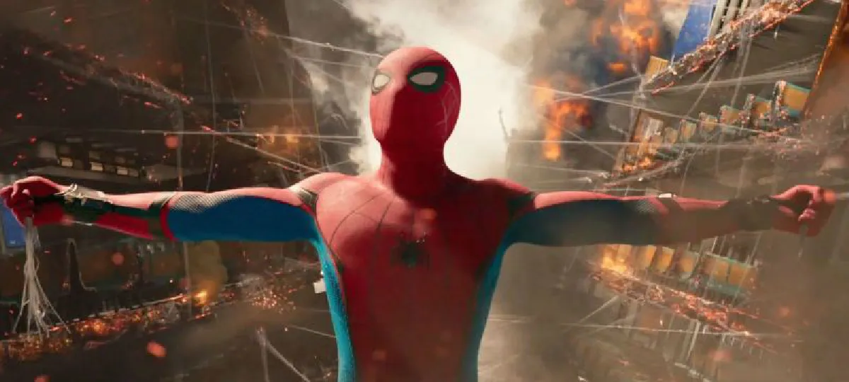 รีวิว SpiderMan : Homecoming  ฮีโร่ปล่อยใยวัยฮอร์โมนพลุ่งพล่าน