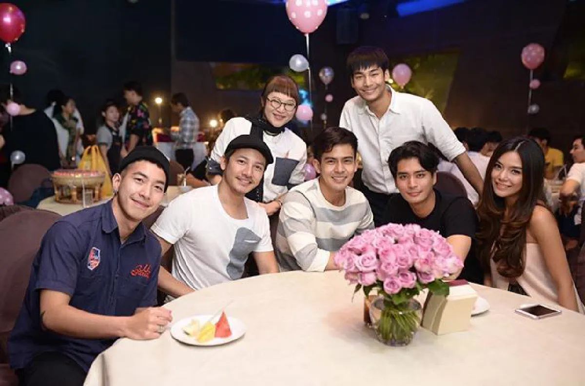 ส่องภาพปาร์ตี้วันเกิด หน่อง อรุโณชา ดาราแห่ร่วมงานเพียบ