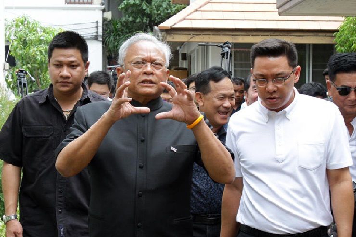"สุเทพ"ชู"บิ๊กตู่"นั่งนายกฯปฏิรูป "สุเทพ"ชู"บิ๊กตู่"นั่งนายกฯปฏิรูป