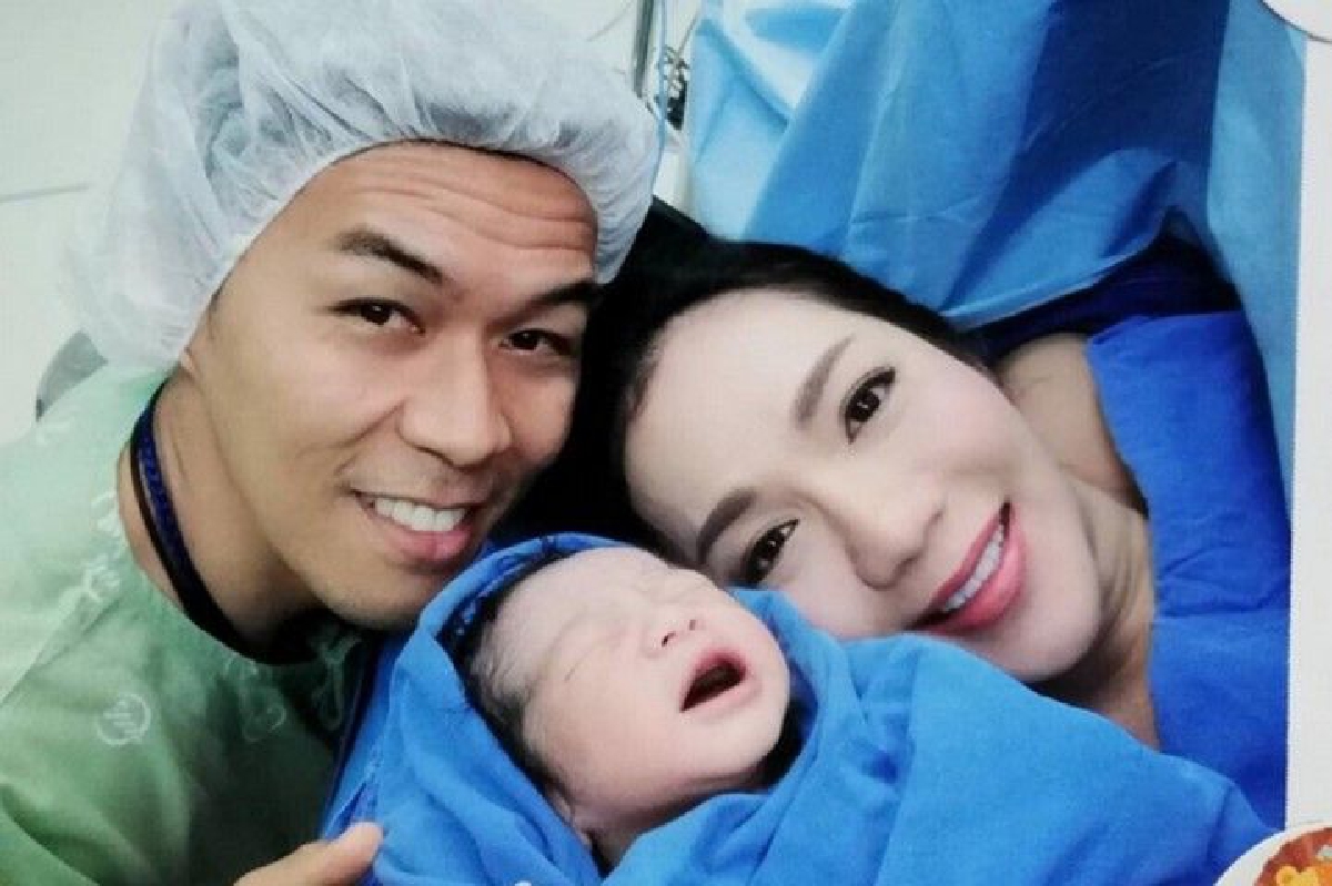 คลอดแล้ว! น้องจอมทัพ ลูกชายคนแรกของ อ๋อม สกาวใจ คลอดแล้ว! น้องจอมทัพ ลูกชายคนแรกของ อ๋อม สกาวใจ