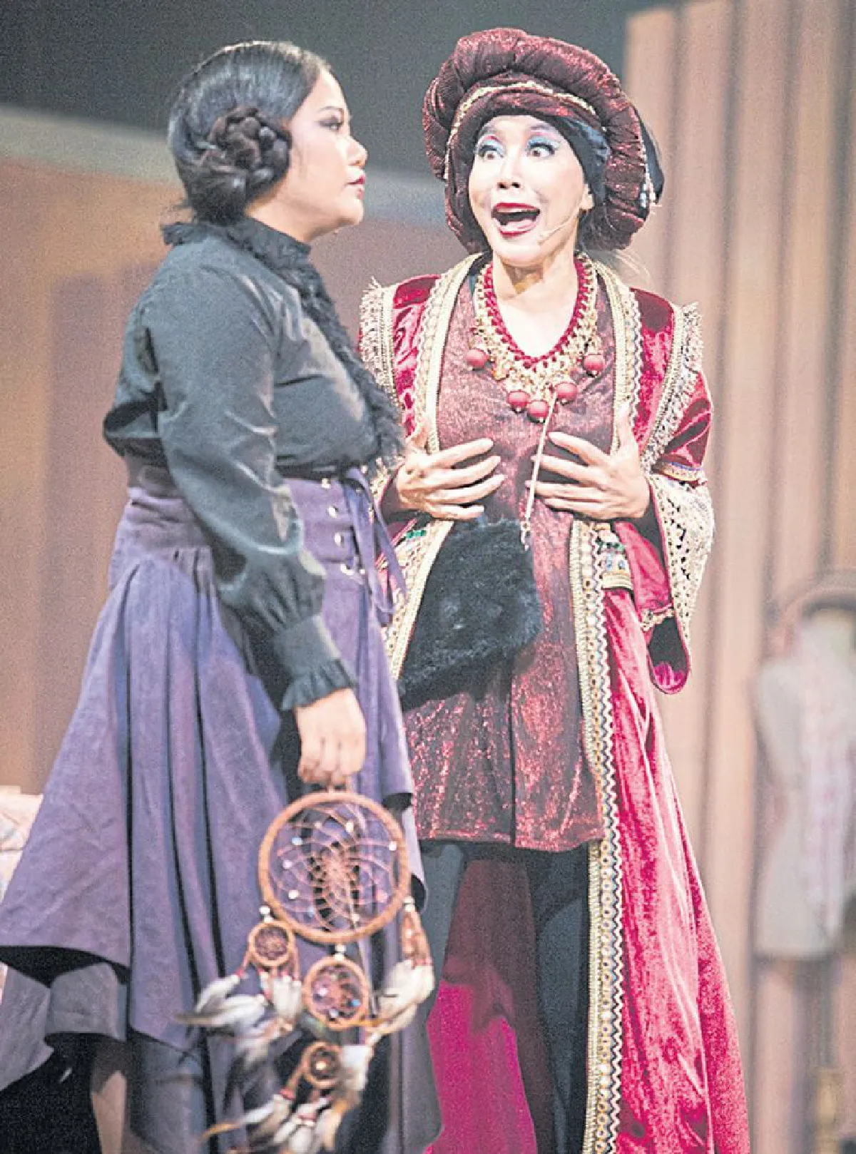 รุ่นใหม่-รุ่นเก่าสัมผัสใจด้วยเพลง สุนทราภรณ์