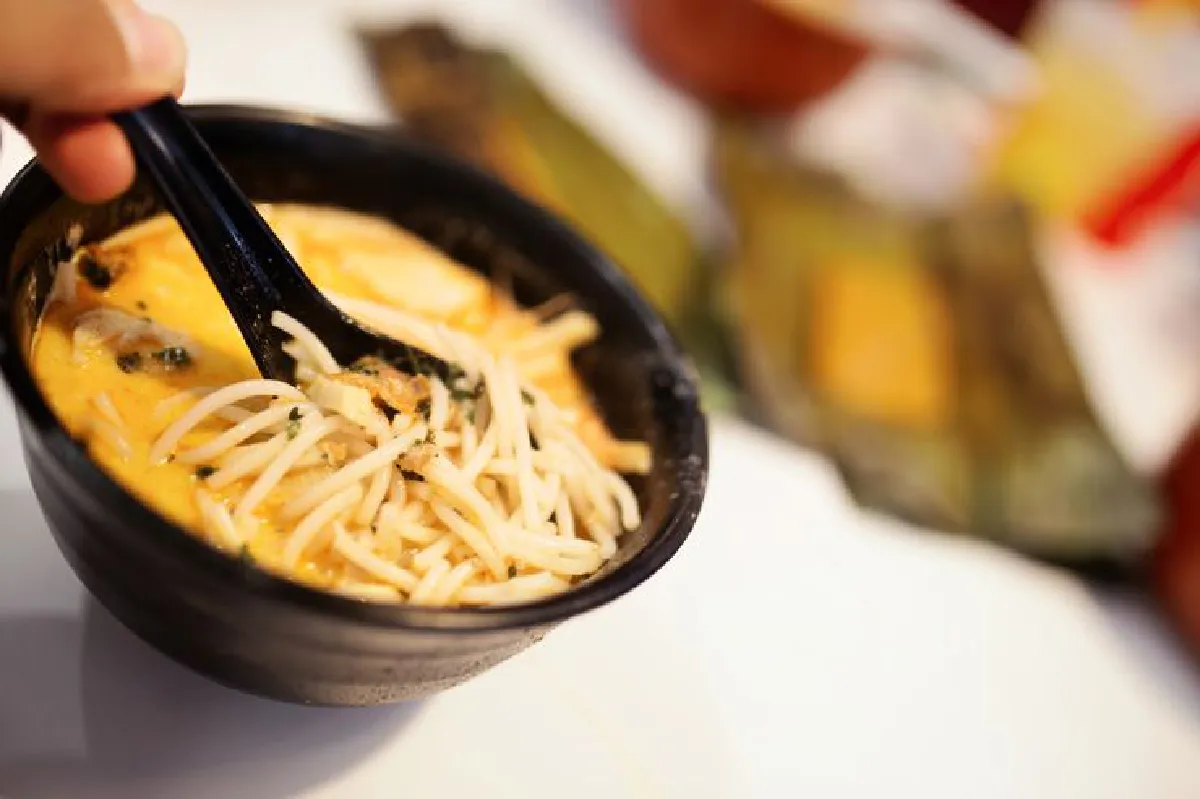 เพลินชิม อิ่มอาหารสิงคโปร์