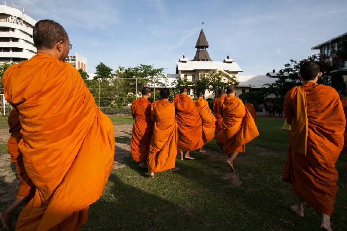 "สมาร์ทการ์ดพระ" ทางแก้ "มาร" ในคราบผ้าเหลือง