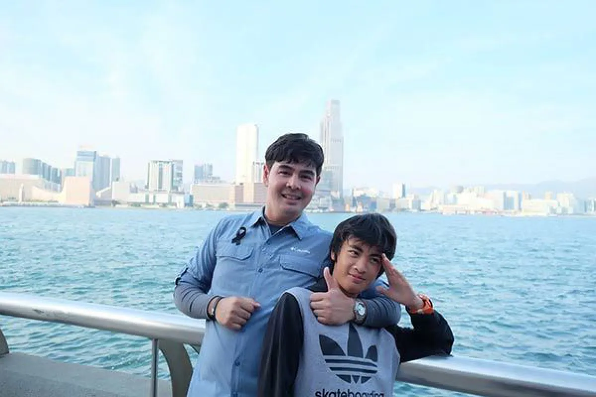 ส่องภาพ น้องเคนโด้ ลูกชาย จ๊อบ นิธิ หล่อถอดแบบคุณพ่อมาเป๊ะๆ