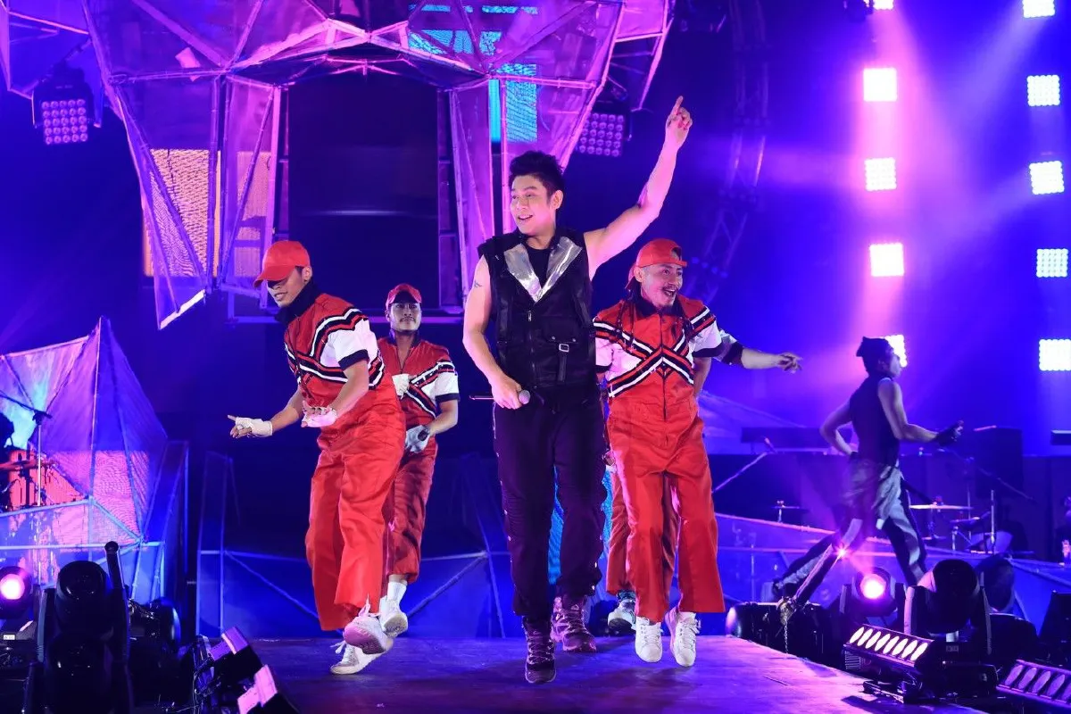 เจ เจตริน เต้นยับจัดเต็มสมศักดิ์ศรี King of Dance