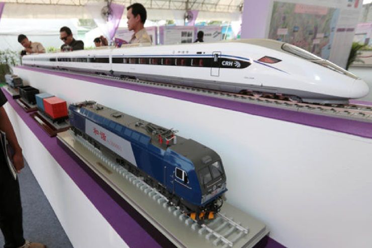 คลังหนุนกู้เต็มสูบ สร้างรถไฟไทย-จีน คลังหนุนกู้เต็มสูบ สร้างรถไฟไทย-จีน