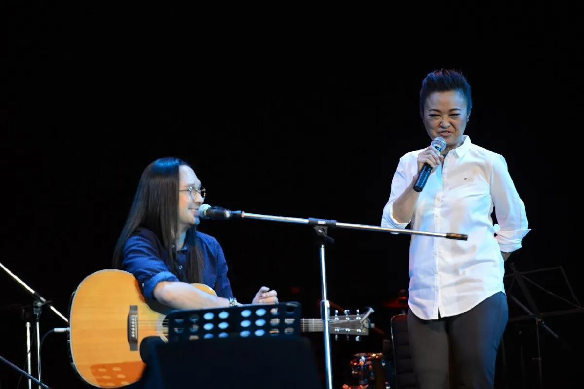 ธีร์ ไชยเดช ปะทะ เล็ก กรีซซี่ คาเฟ่ จัดเต็มโชว์สุดประทับใจ