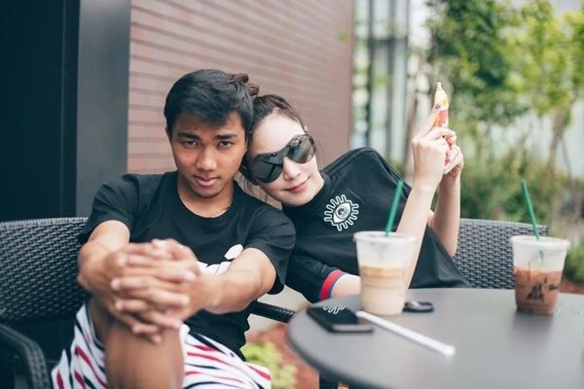 เมย์ บินลัดฟ้าหาแฟนหนุ่ม เมสซี่เจ เติมความหวานกันที่ญี่ปุ่น
