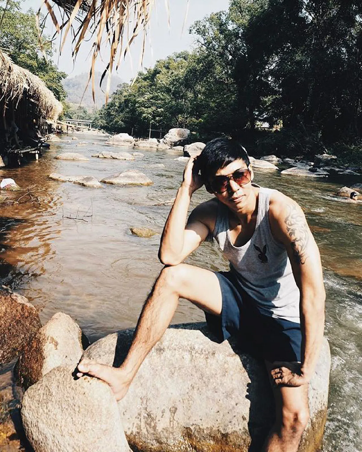 กัญจน์ ภักดีวิจิตร นักปิ้งไก่ในตำนาน อวดหุ่นเฟิร์มล่ำบึ้กในวัย 40 ปี