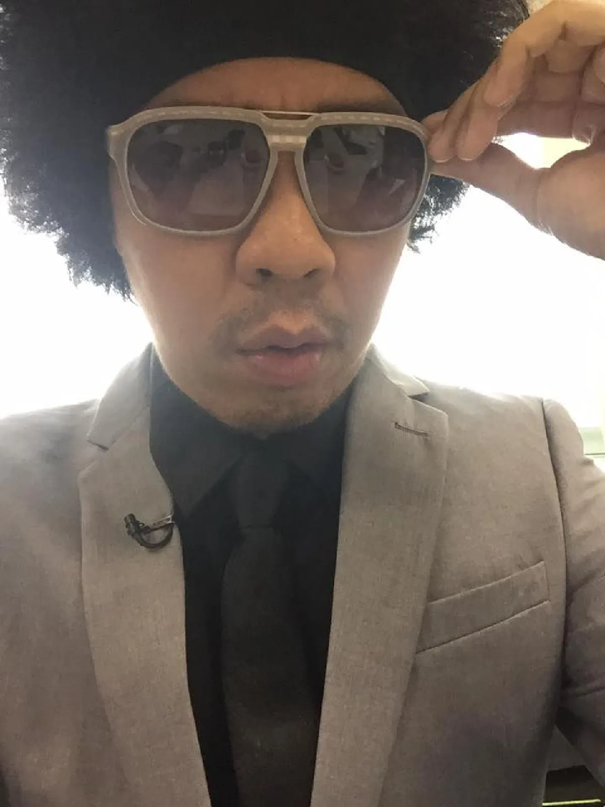 โดนถล่มเละ! ดีเจพล่ากุ้ง ติงนักร้องนำ Linkin Park ไม่ควรฆ่าตัวตาย