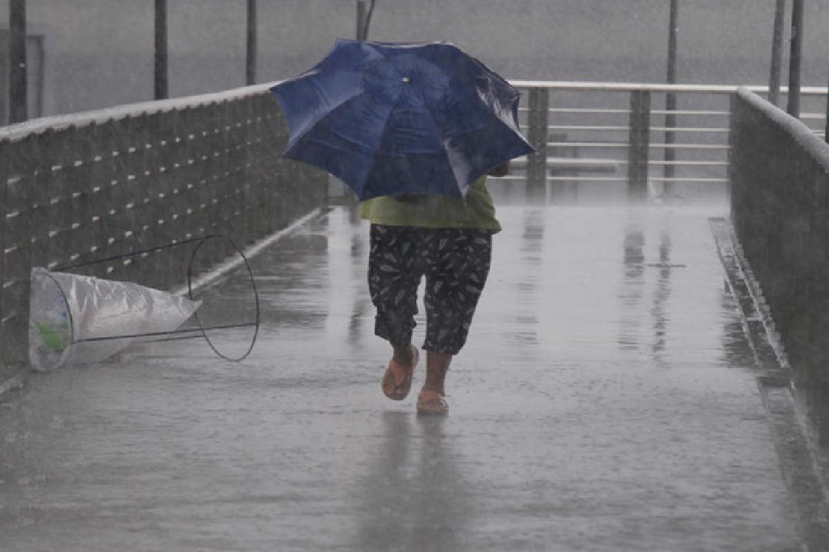 ภาคเหนือ อีสาน ตะวันออก ฝนตกหนักบางแห่ง กทม.70 % ภาคเหนือ อีสาน ตะวันออก ฝนตกหนักบางแห่ง กทม.70 %