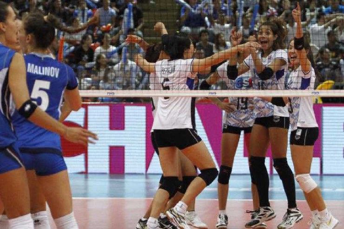 กระหึ่มโลก! ตบสาวไทยต้อนอิตาลี กระหึ่มโลก! ตบสาวไทยต้อนอิตาลี