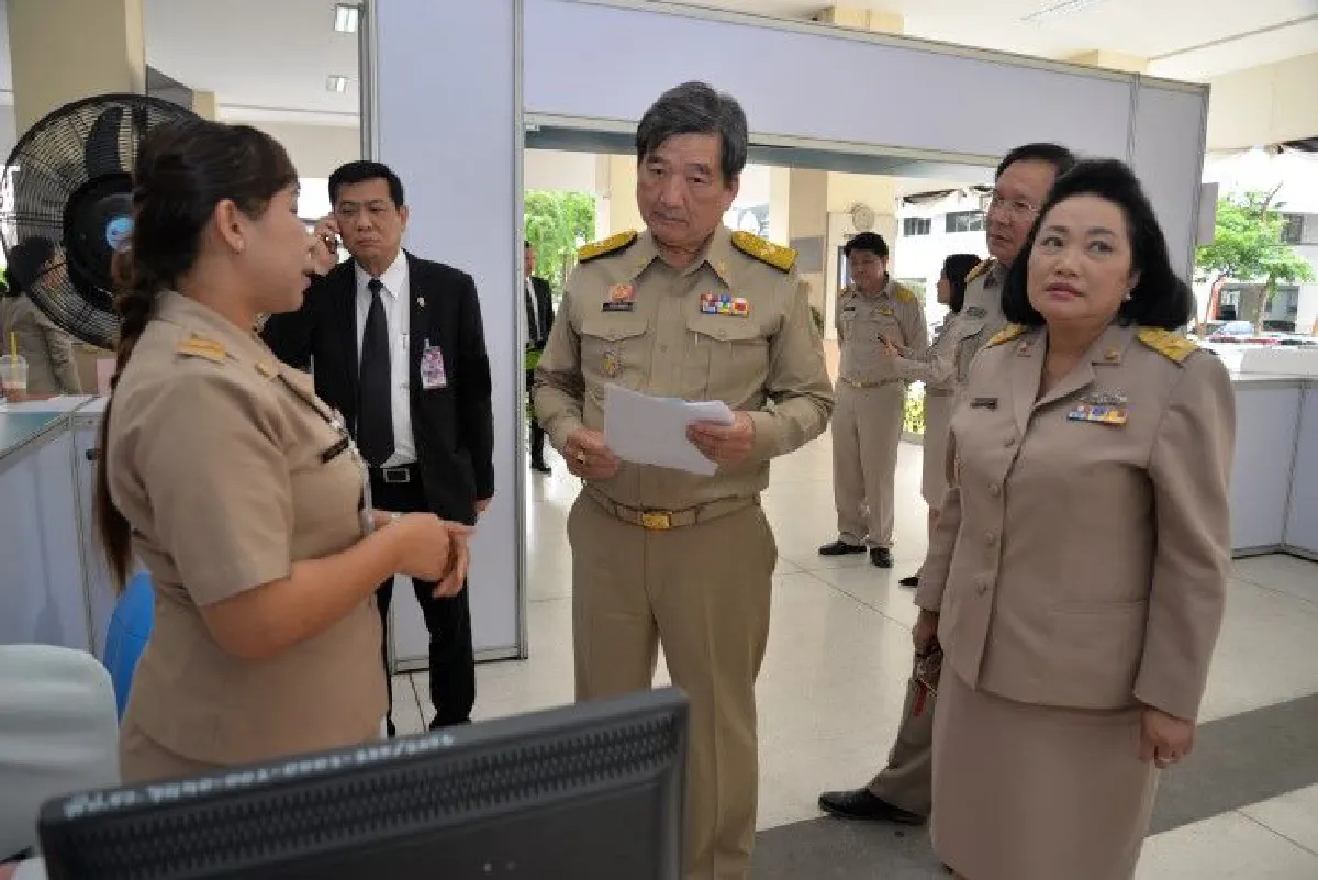 วันแรกนายจ้าง-ลูกจ้าง ลงทะเบียนทำงานต่างด้าวเกือบ 4 หมื่นราย