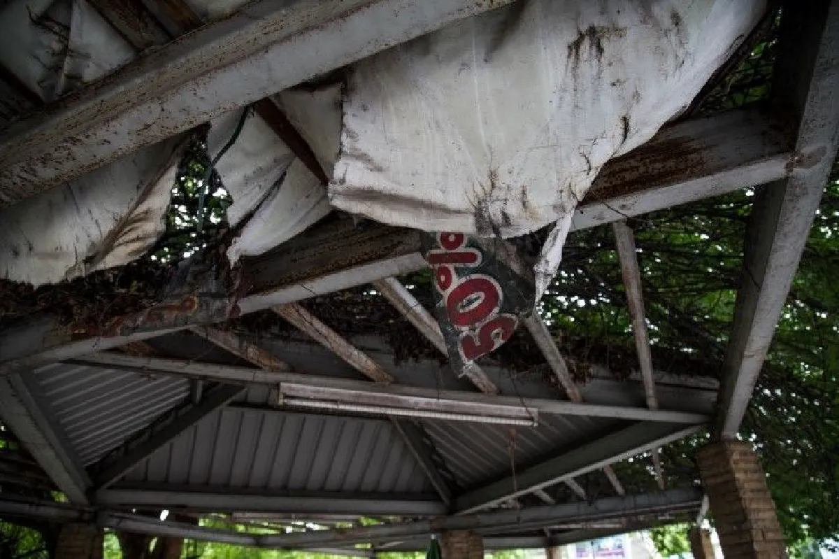 "รอคิวนาน ไร้ที่หลบแดด หลบฝน"  ปัญหาทุกข์ใจของคนโดยสารรถตู้ย่านรังสิต