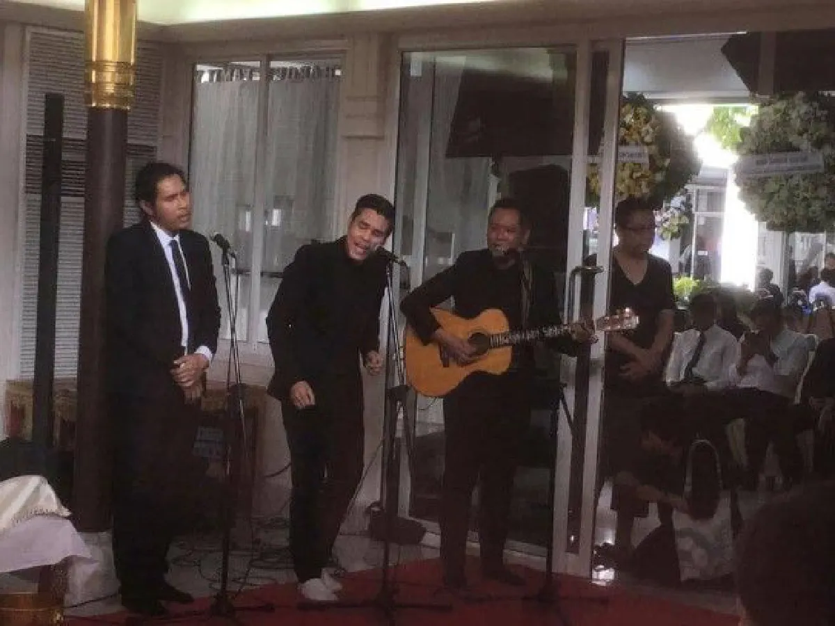 ซึ้งจับใจ "ปู พงษ์สิทธิ์" ครวญเพลงอำลาคุณพ่อแห่งครอบครัวสินเจริญ