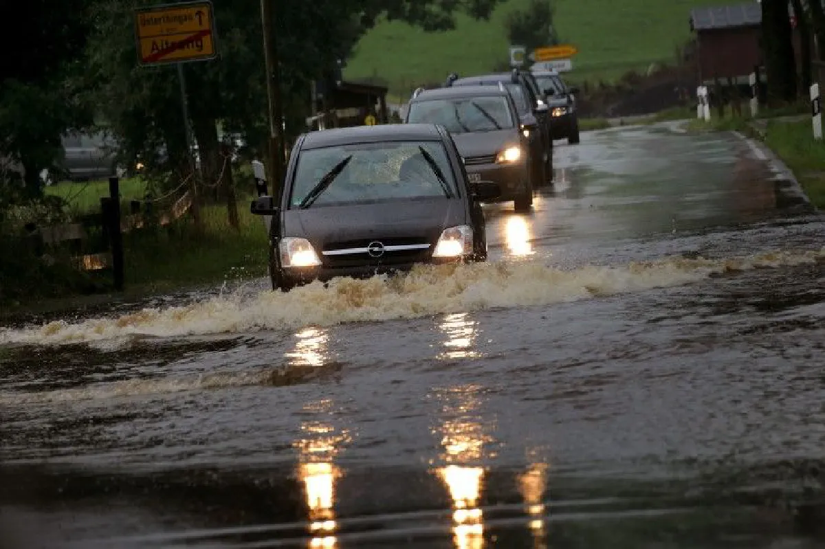 ยุโรปอ่วมหนัก เผชิญไฟป่า-น้ำท่วมในหลายพื้นที่