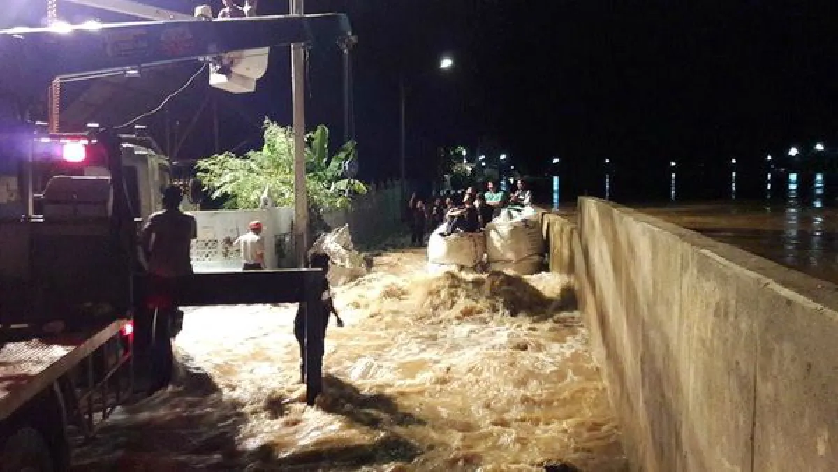 สุโขทัยอ่วมจมน้ำท่วมทั้งเมือง