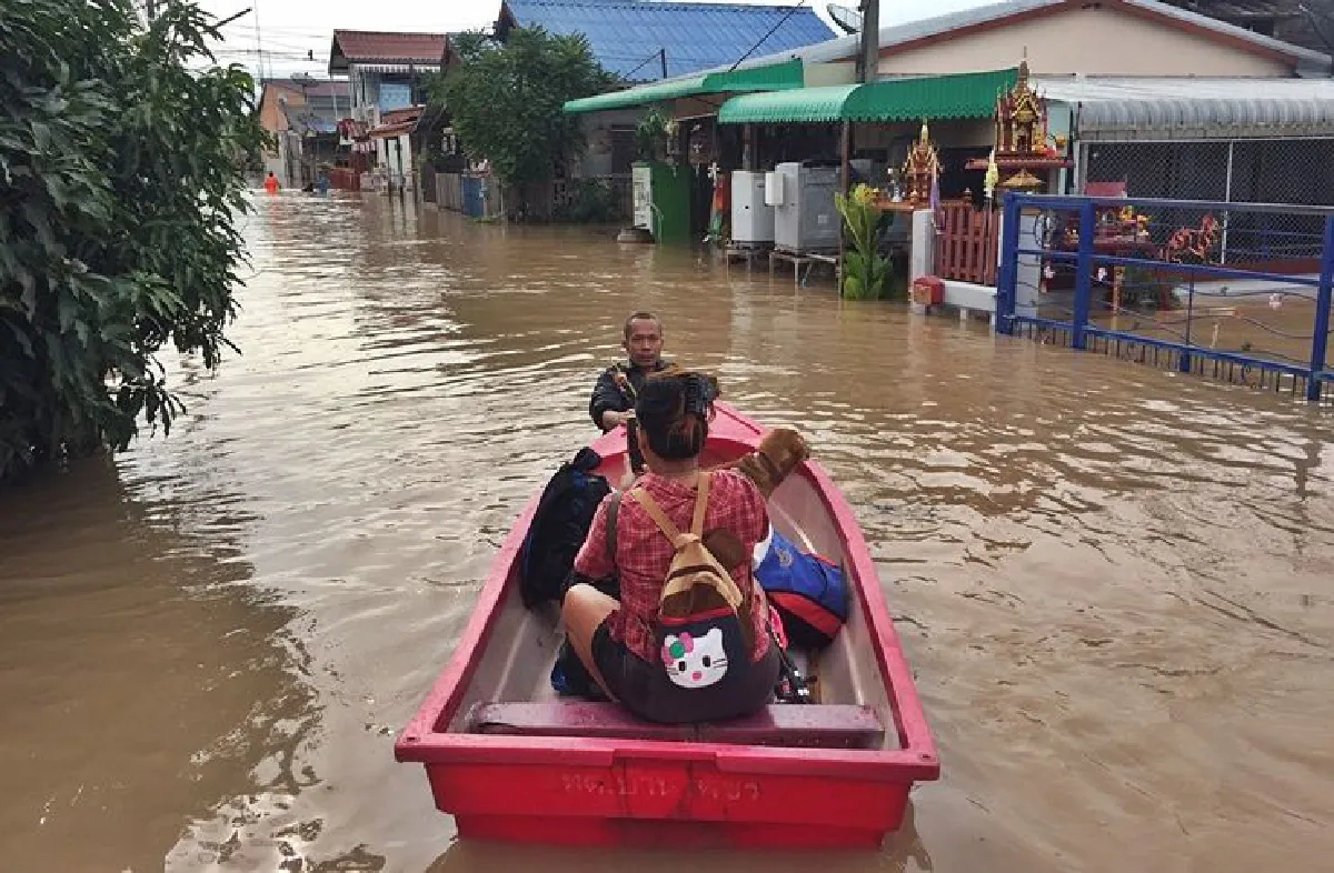 พายุเชินกาส่งท้าย2อำเภอชัยภูมิน้ำยังท่วมสูง