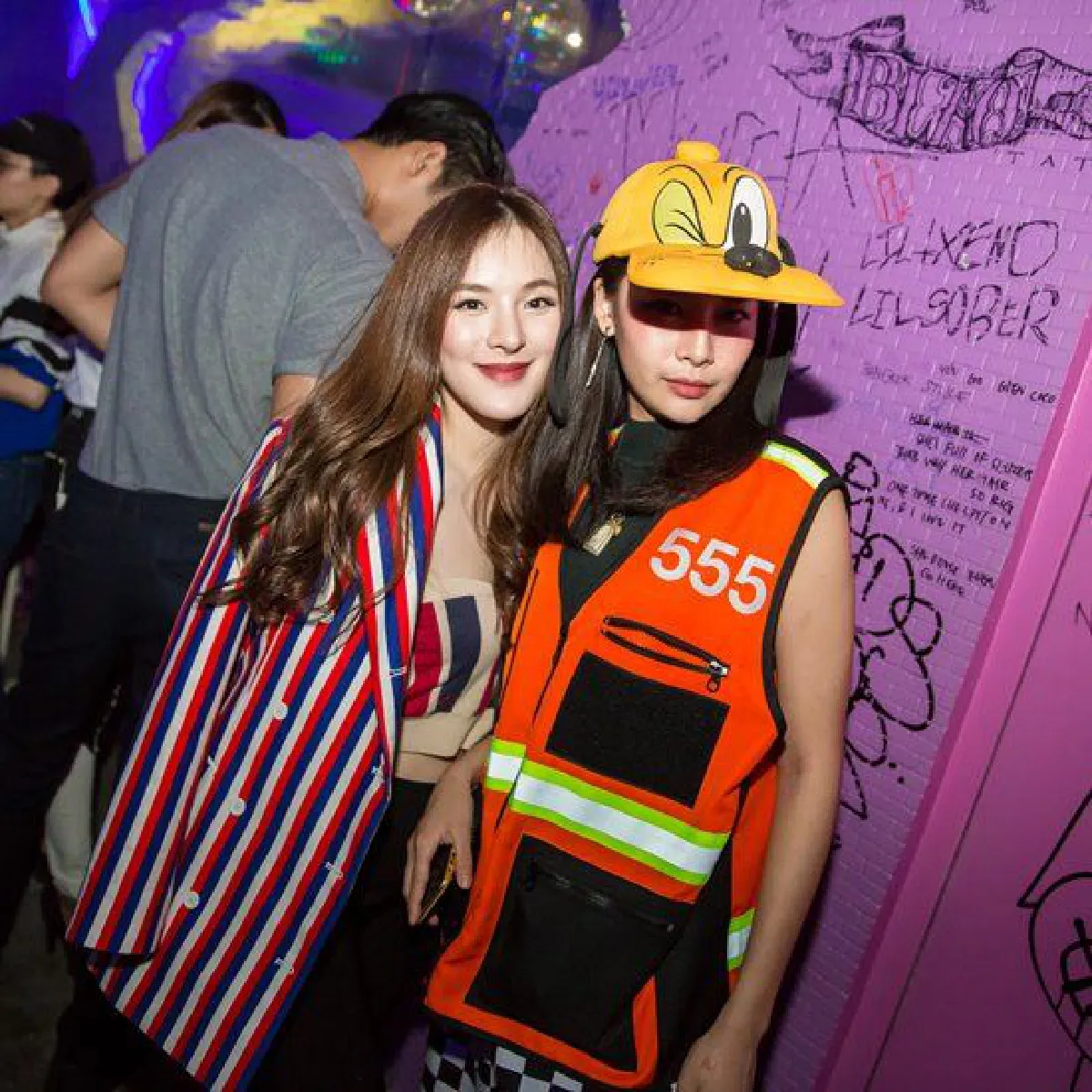 ส่องปาร์ตี้วันเกิด 32 ปี พลอย หอวัง แซ่บสุดเหวี่ยงในธีมนักแข่งรถ