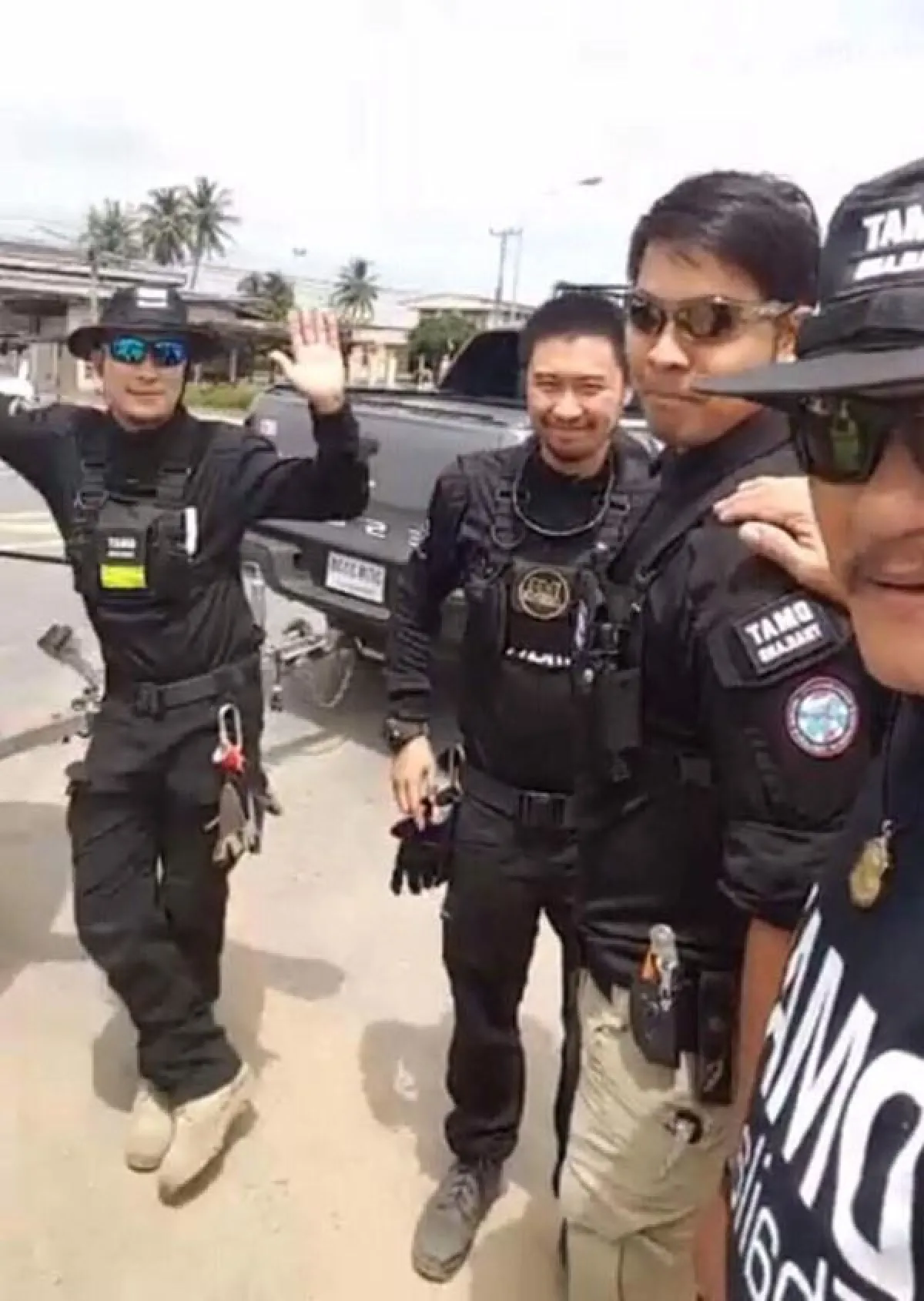 เจ เจตริน ส่งทีมกู้ภัยช่วยน้ำท่วมที่สกลนคร พร้อมสนับสนุนถุงยังชีพ