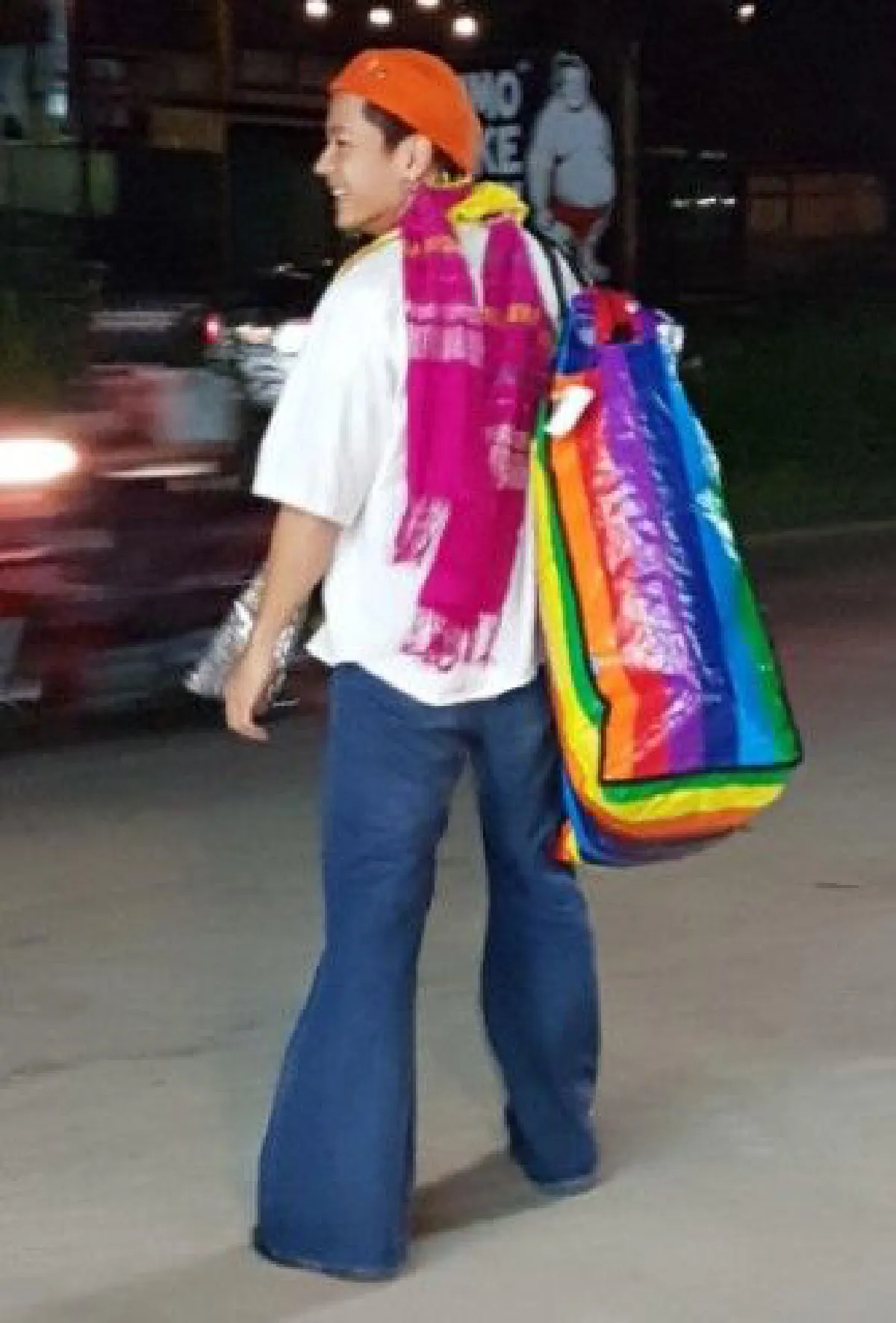 สมคำร่ำรือ "โทนี่ รากแก่น" กับฉายา เจ้าพ่อล้ำนำแฟชั่น