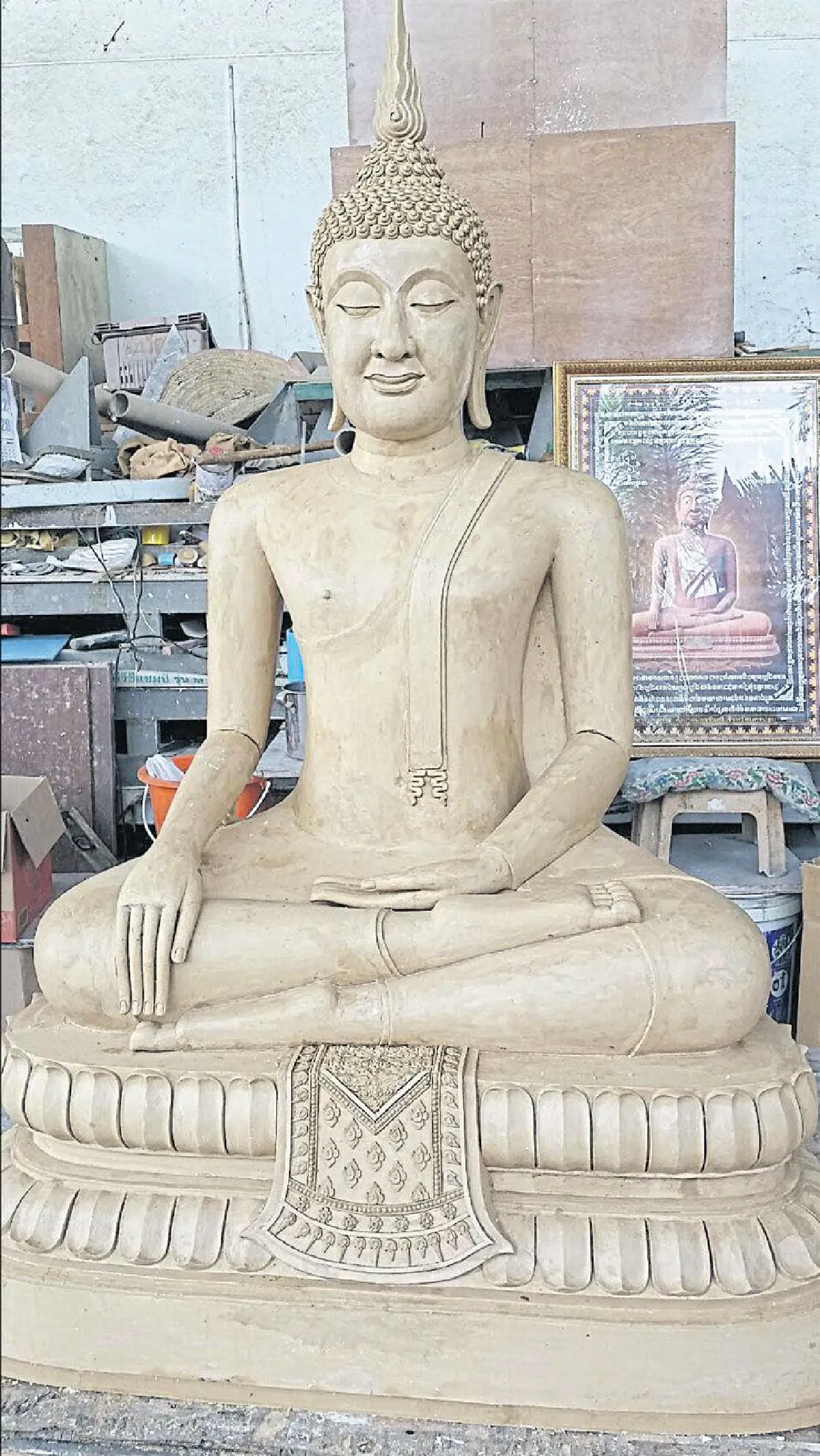 วัดกลางบางพระ สร้างหลวงพ่อสมหวังส่งไปอินเดีย