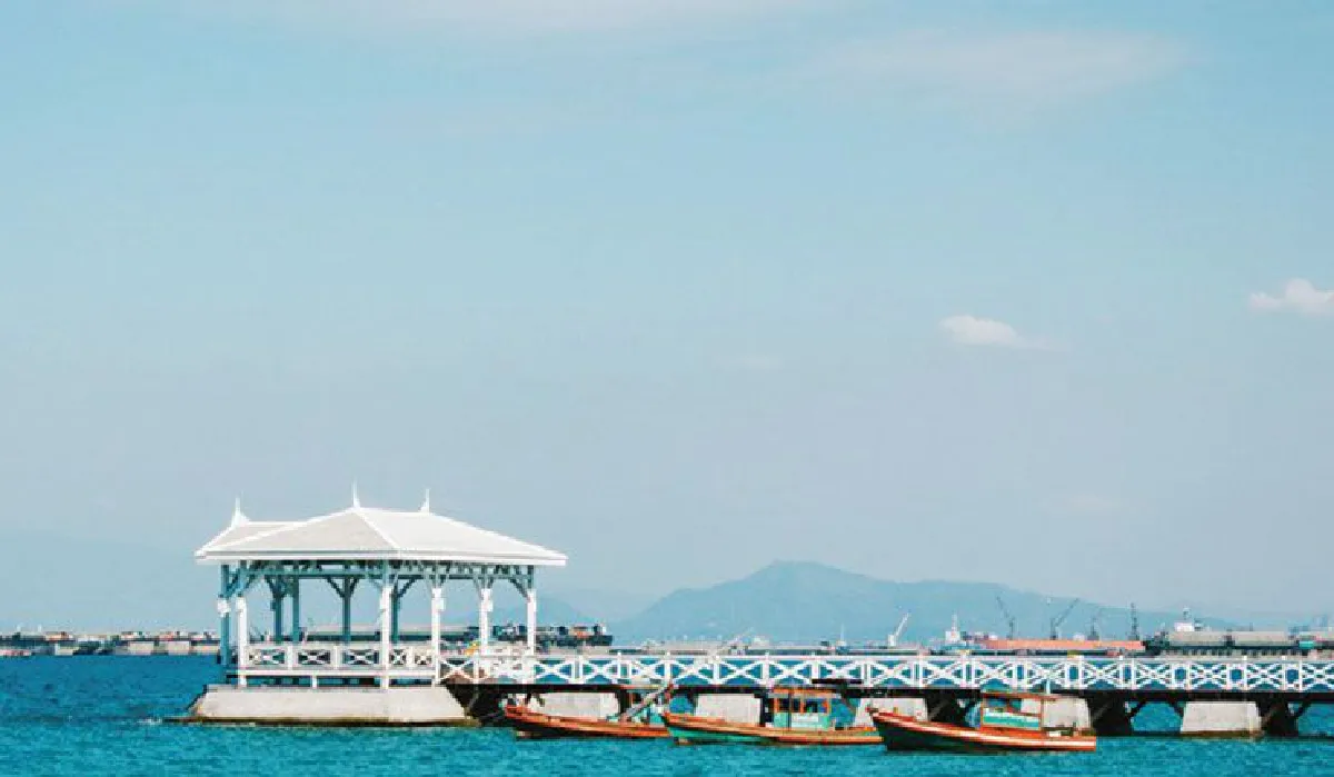 เกาะสีชัง