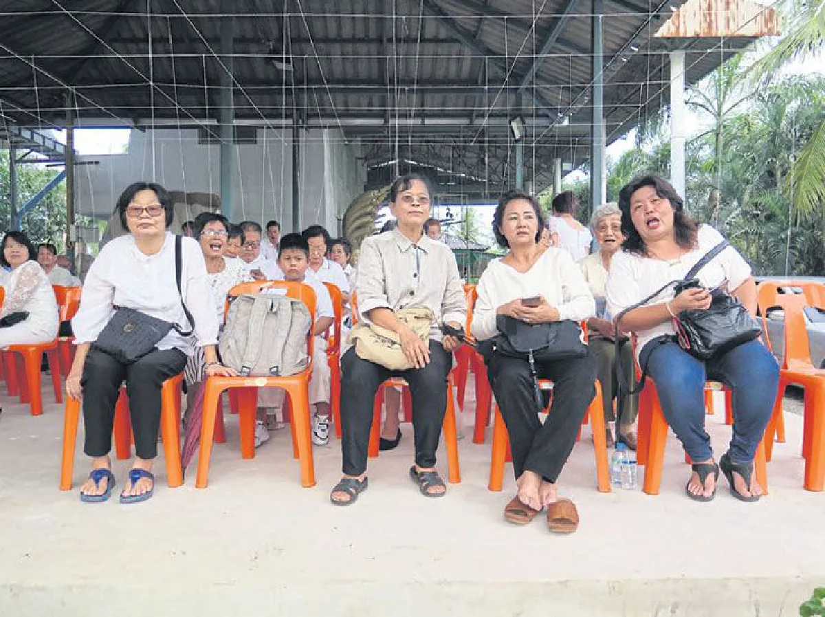 วัดกลางบางพระ สร้างหลวงพ่อสมหวังส่งไปอินเดีย