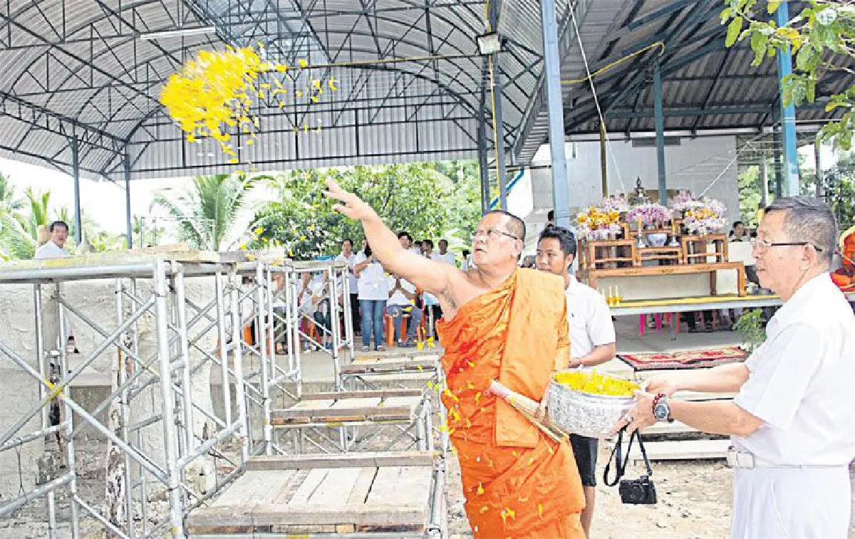 วัดกลางบางพระ สร้างหลวงพ่อสมหวังส่งไปอินเดีย